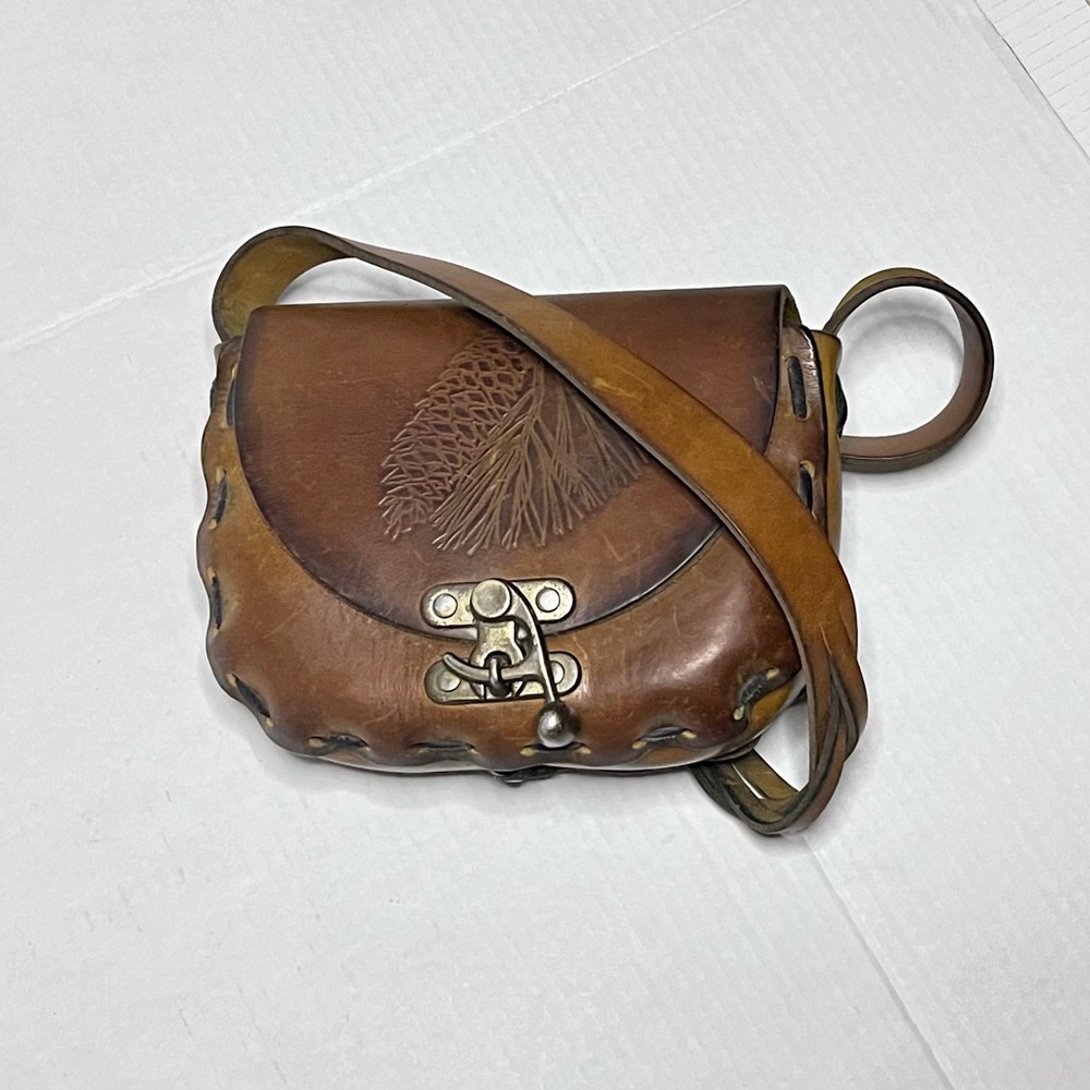 Vintage Tooled Leather Structured Crossbody Bag - Picture 6 of 15